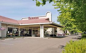 Portland Ramada Airport